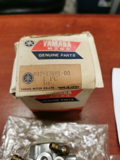 NOS Yamaha 1974 1975 GS250 OIL PUMP 897-13101-00-00 Y130