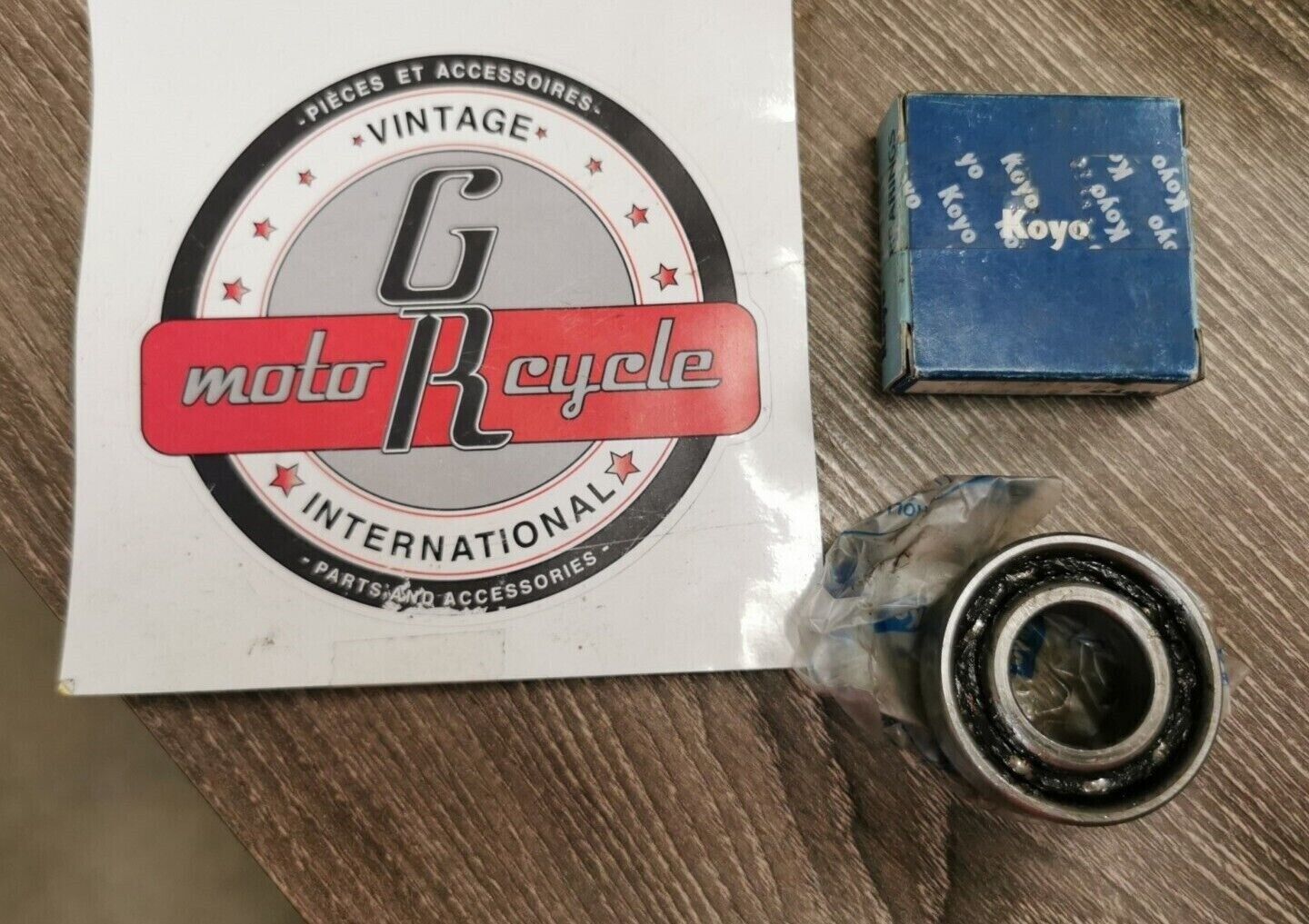 NOS KOYO BEARING 6004-2RS J26