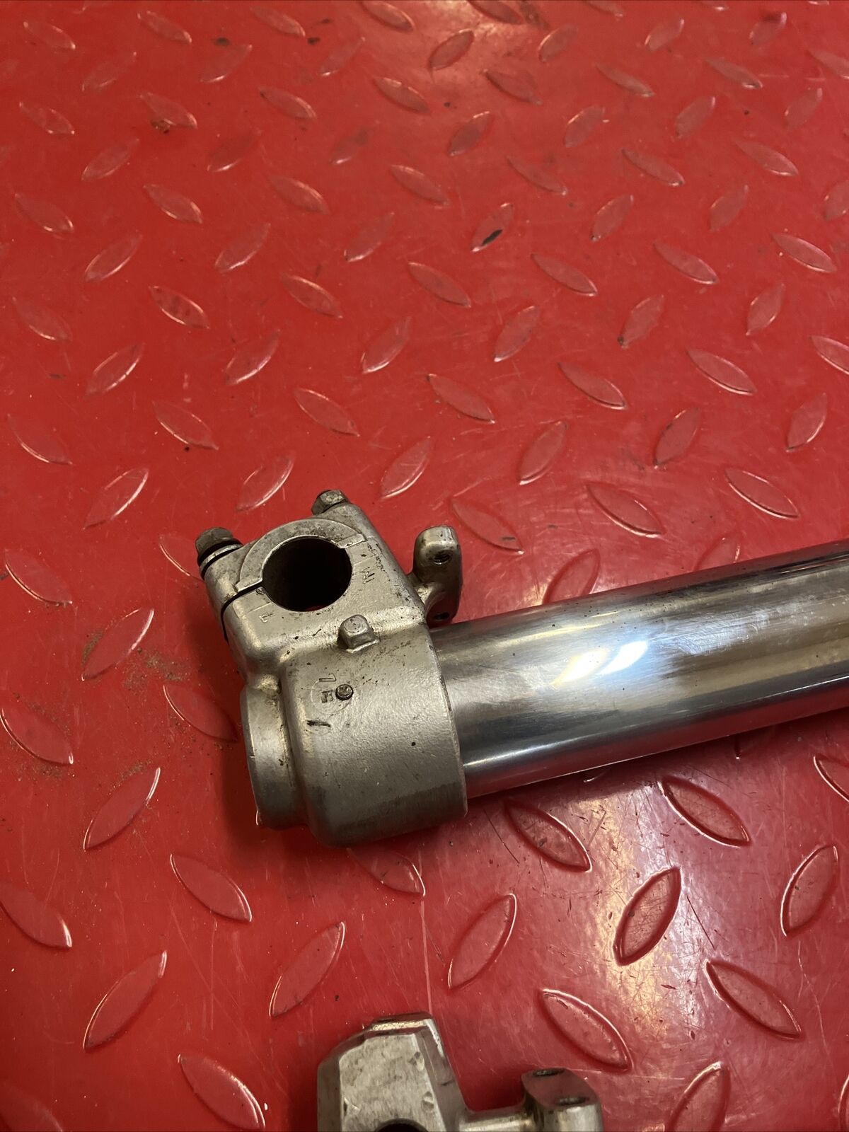 Suzuki RM250 1992 left right front forks 51103-28C71 51104-28C71