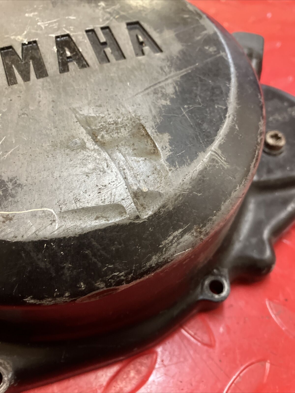 Yamaha YZ250 1979 right crankcase clutch cover IT250 IT400 YZ400 IT425