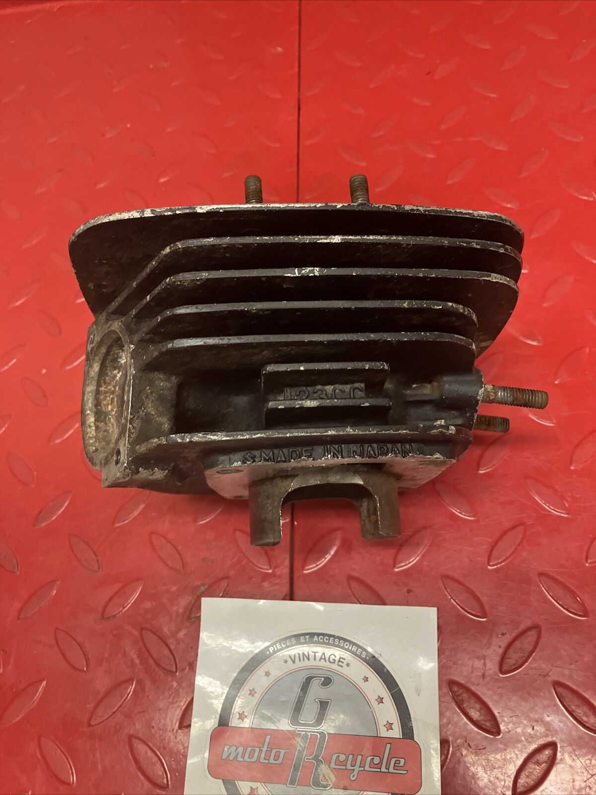 Suzuki TS125 1977 cylinder jug barrel