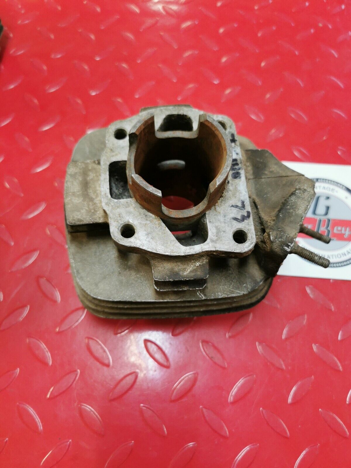 Suzuki TC100 1973 cylinder jug barrel 49.5mm