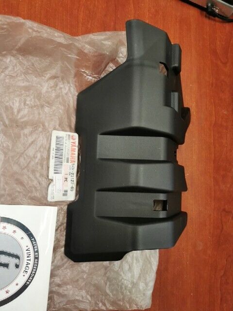 NOS Yamaha 2008 - 2002 YFM660 COVER 5KM-23123-00-00 Y101
