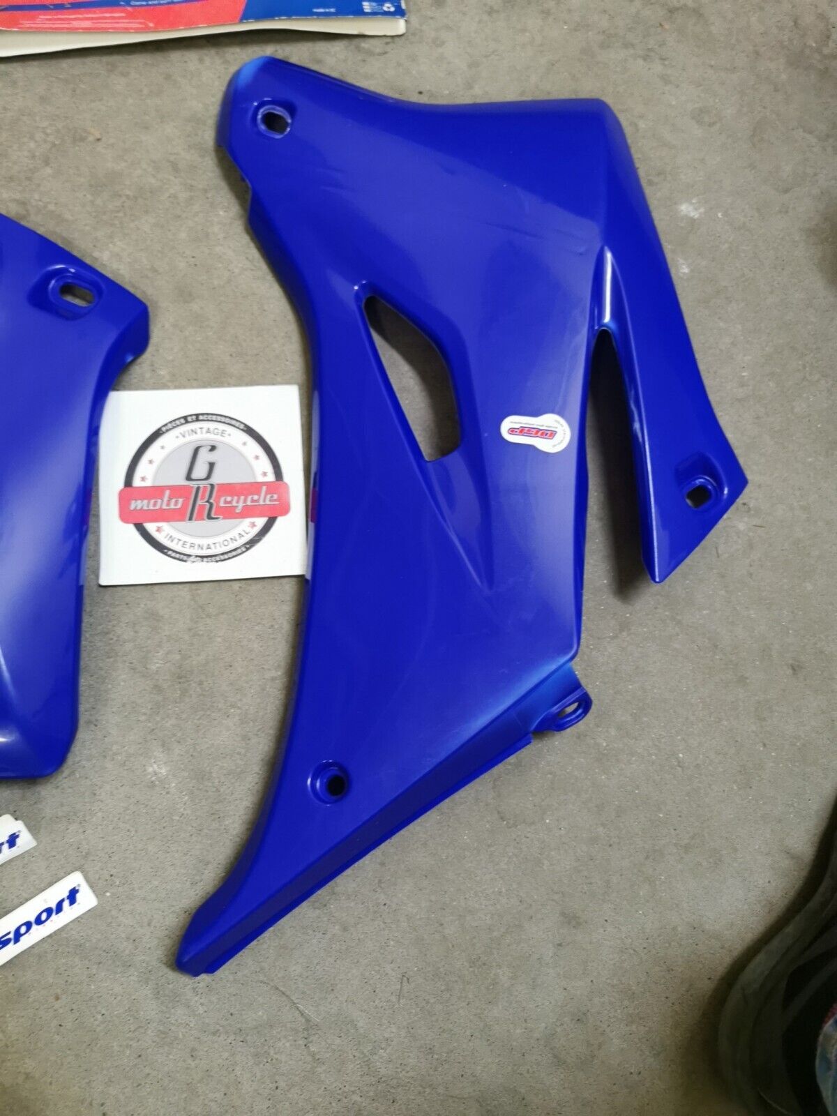 NOS DGP YZF250F YZF450 2006 - 2008 RADIATOR SCOOPS Blue 8426100002  J44
