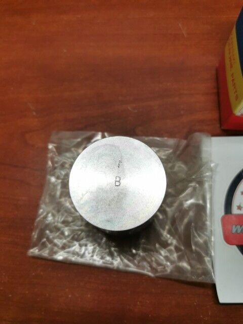 NOS Kawasaki 1995 KX125 PISTON-ENGINE 13001-1429 K37