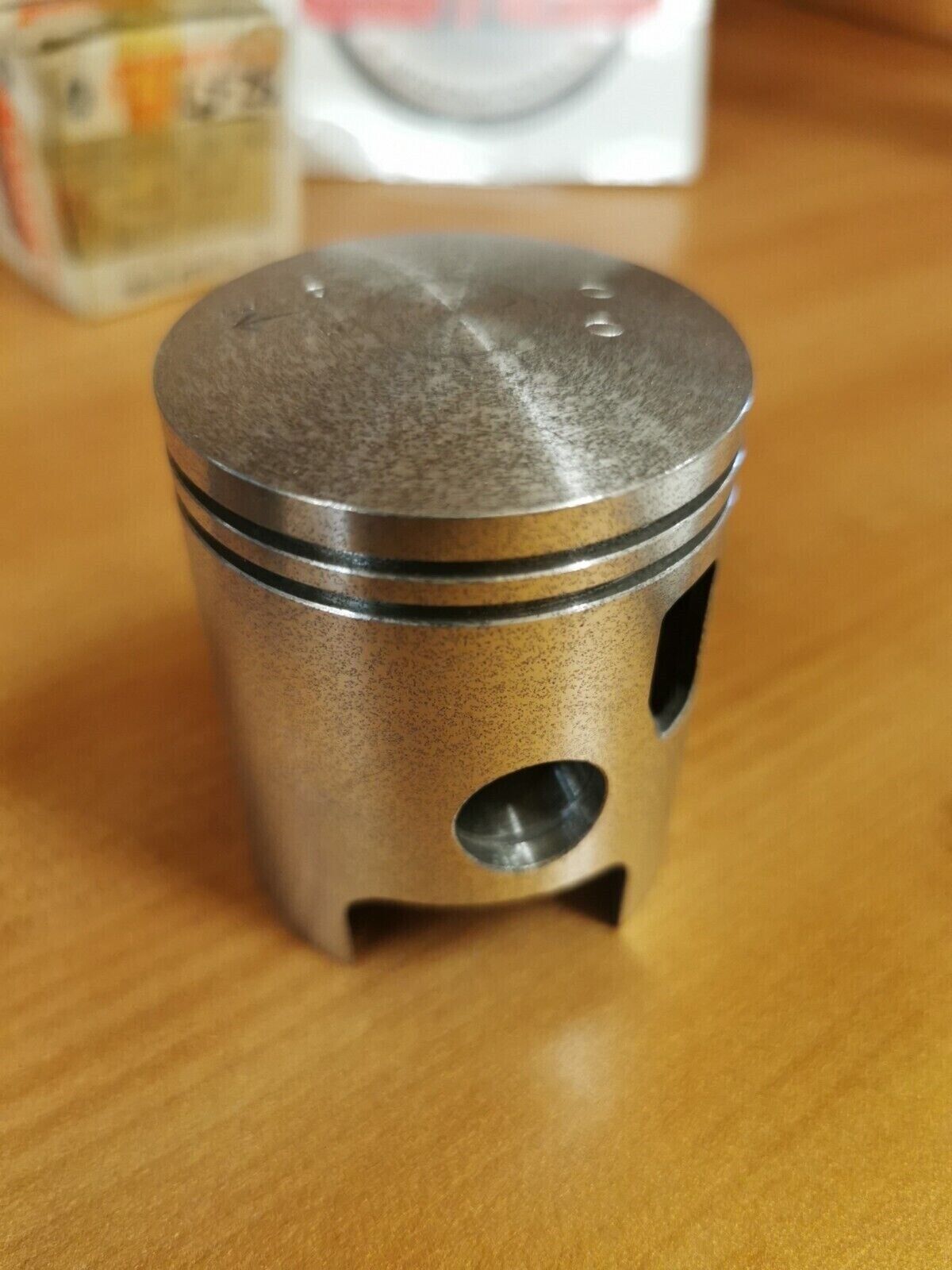 NOS YAMAHA  YCS1  1968  1967  PISTON  STD  237-11631-00  Y47