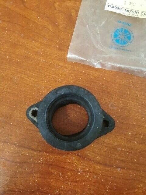 NOS Yamaha CARBURETOR JOINT 371-13565-01 SUB 371-13565-02-00 371-13565-03-0 Y141