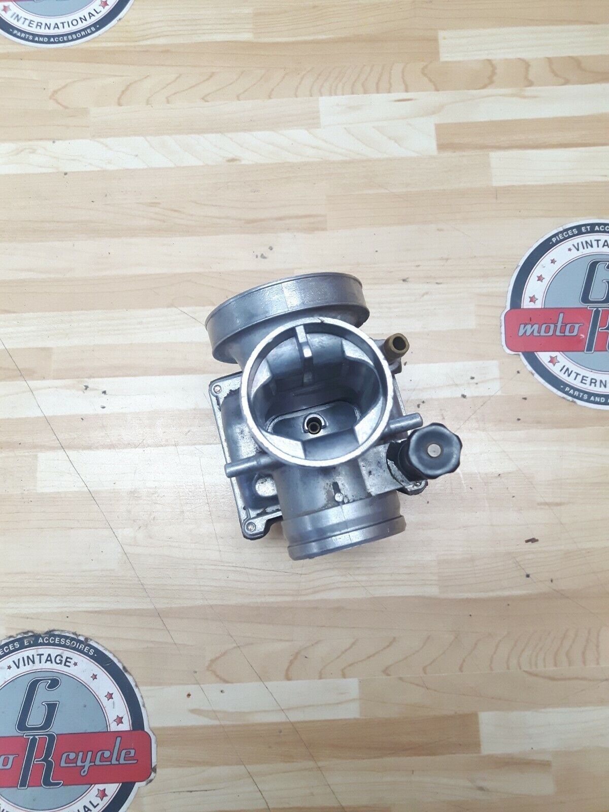 Honda CR250R 1985 carb carburetor 16100-KA4-772