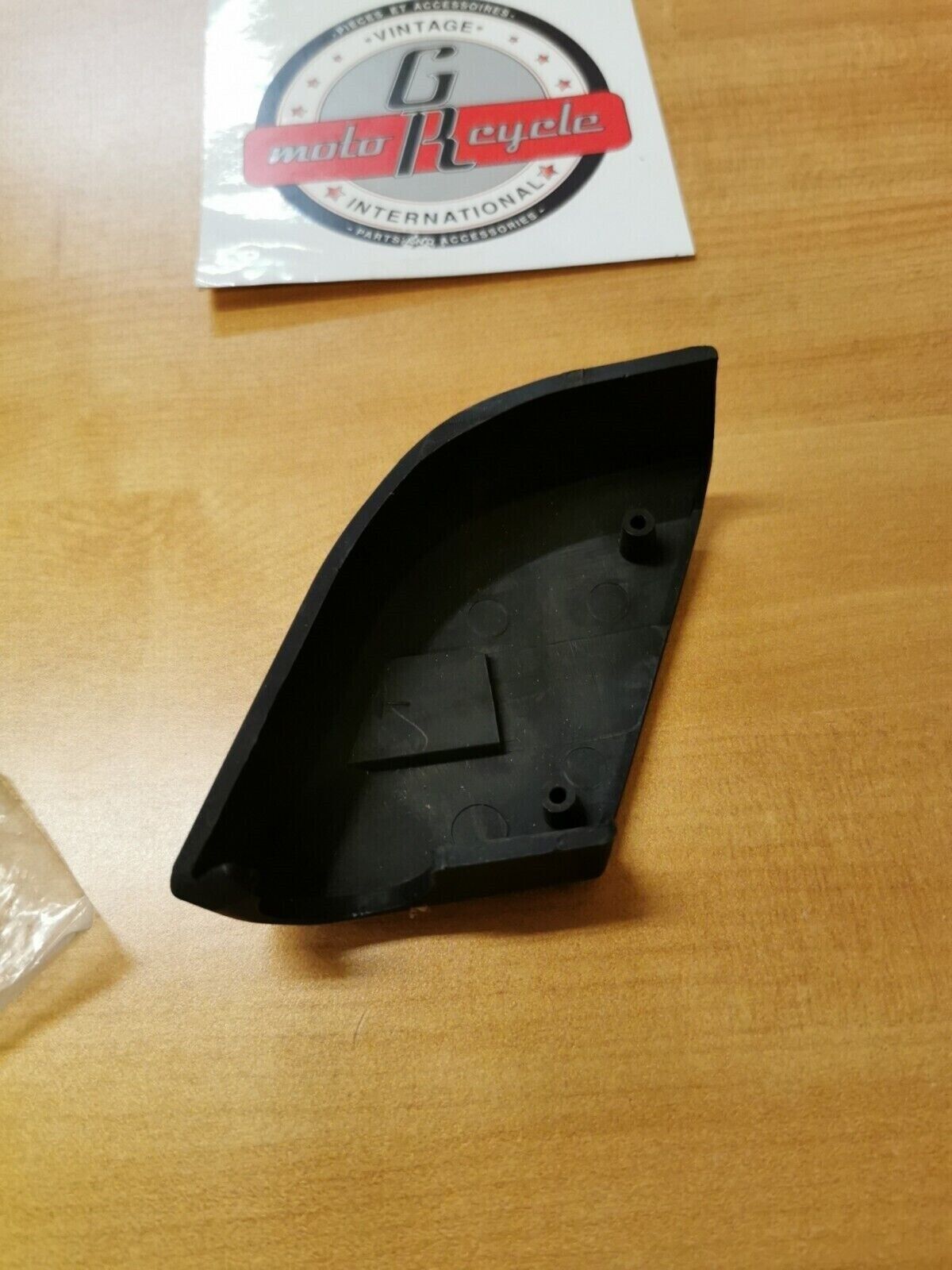 NOS SUZUKI GV1400GD 1986 COVER SIDE BAG 94719-24A02 S6