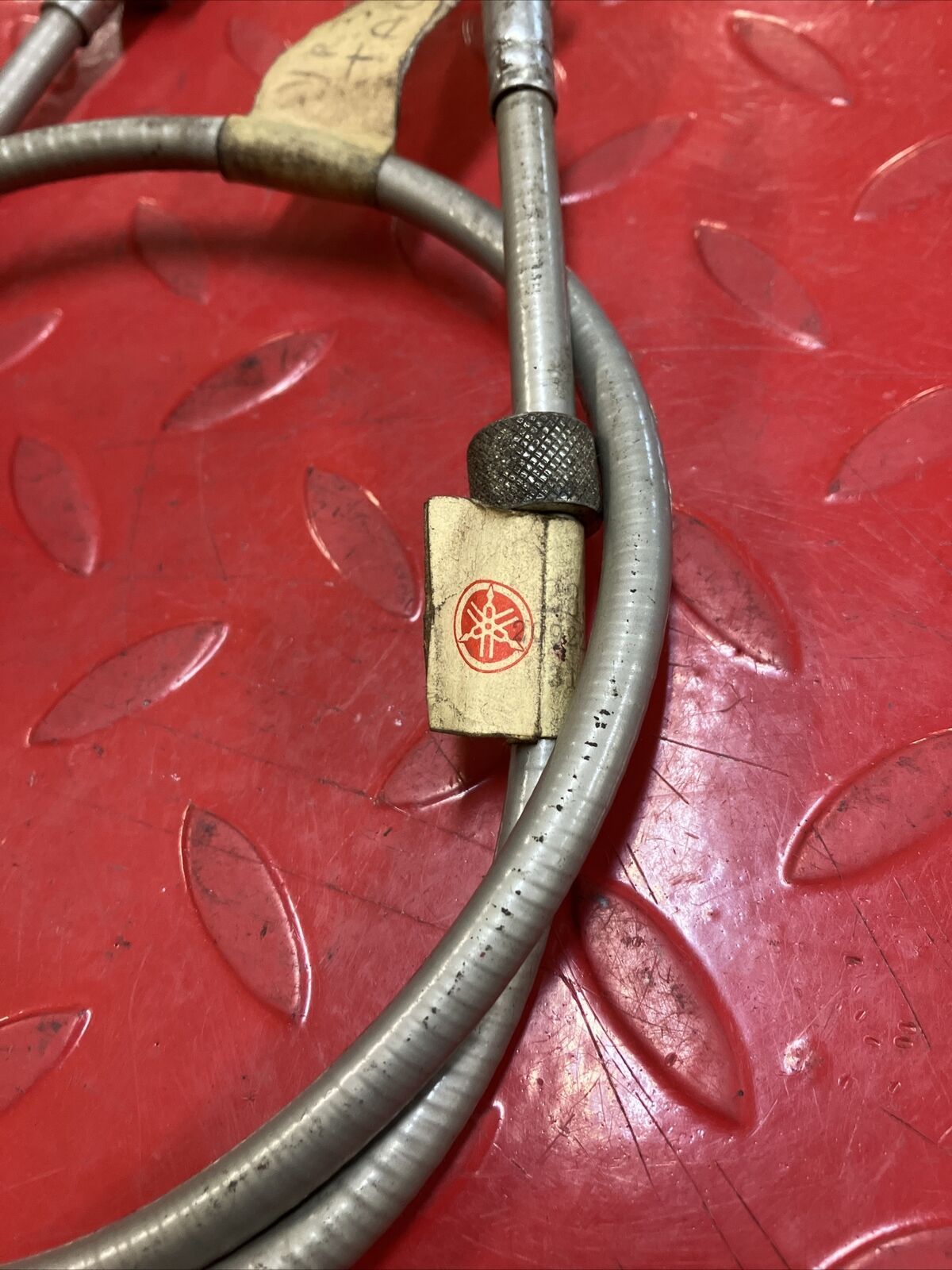 NOS Yamaha DS6 1969 1970 R3 TACHOMETER CABLE 235-83560-01-00 Y35