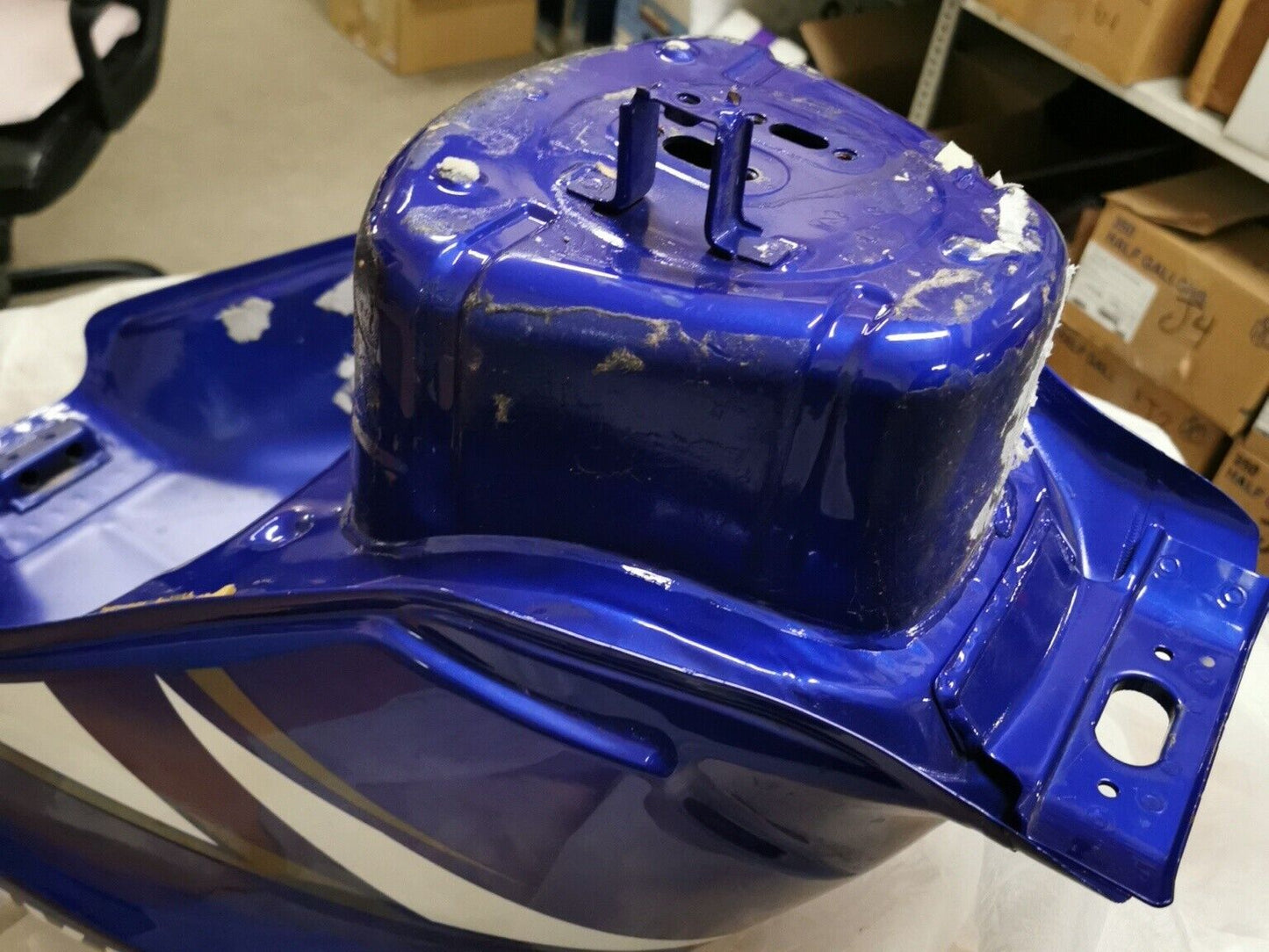 Yamaha 1999 2000 2001 2002 YZF600 YZFR6 R6 FUEL TANK