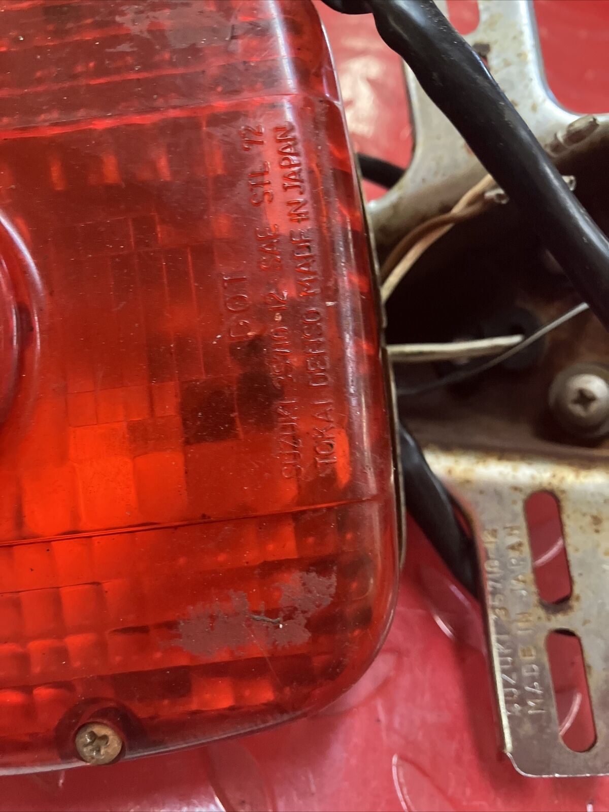 Suzuki RV90 1976 taillight tail light rear combination light