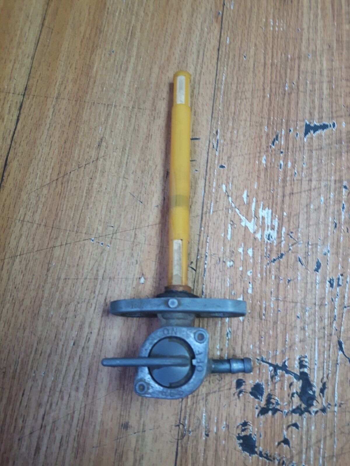 Honda XR250R 1984 fuel tank petcock valve XR200R 16950-KT0-831 16950-MA0-005 ..