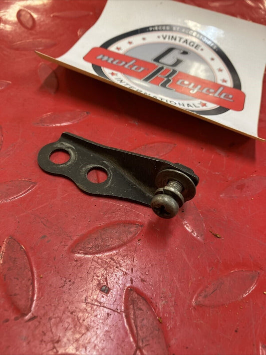 Yamaha YZ125 1981 number plate steering stem radiator bracket holder stay plate