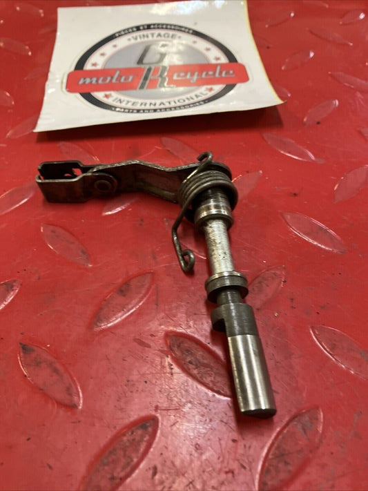 Yamaha YZ125 1977 clutch lever arm lifter release actuator