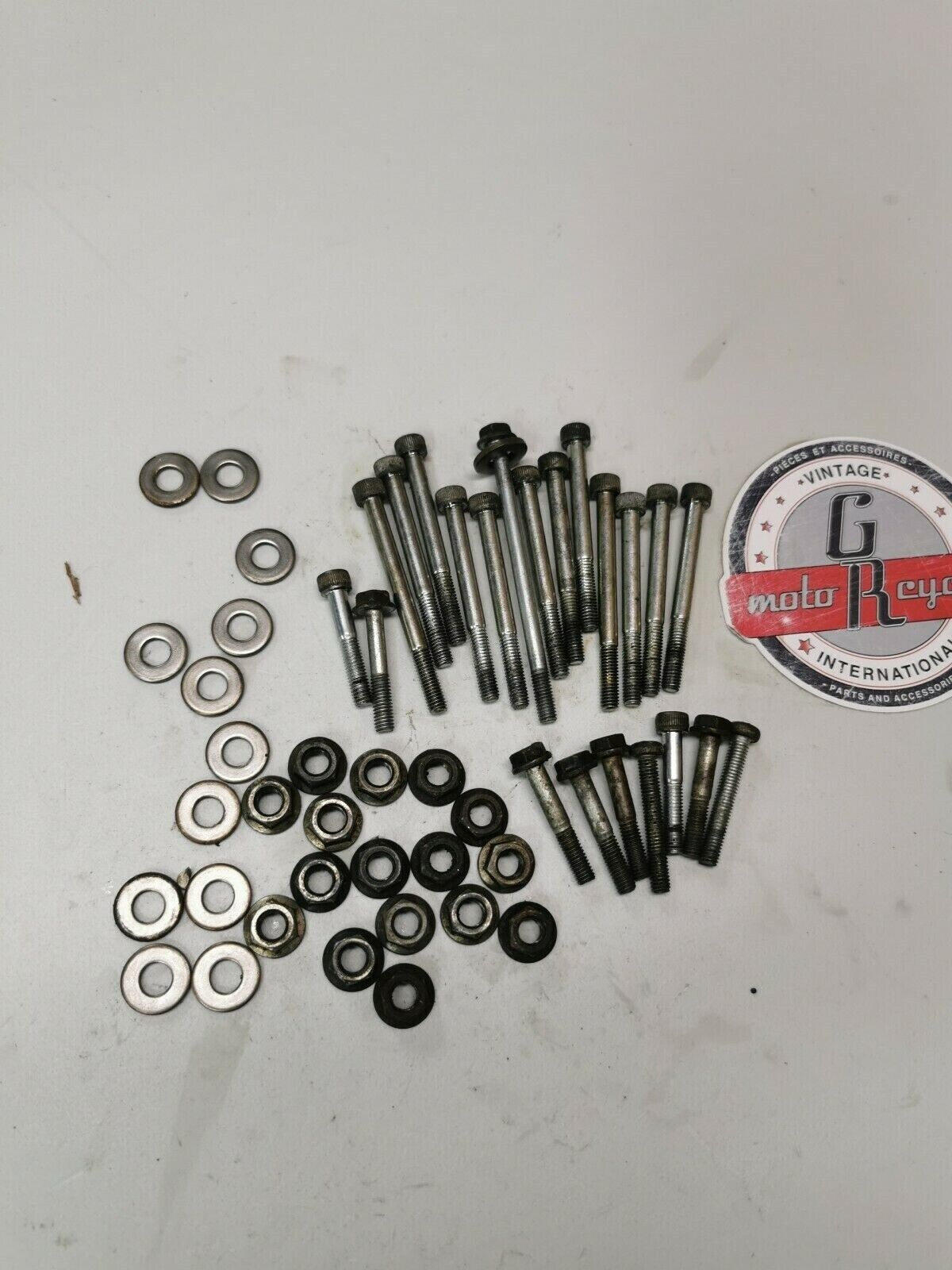 Honda CB750K 1974 engine motor head cover cylinder bolt nut hardware