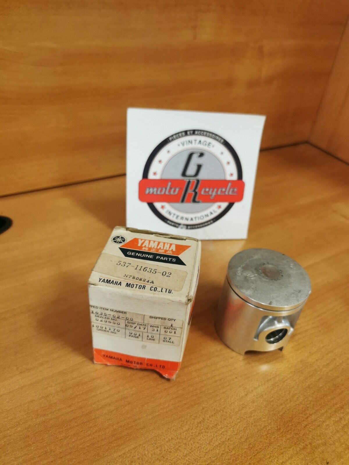 NOS YAMAHA YZ125 1974 -1977 PISTON 1 O/S 0.25 537-11635-02-00 Y46