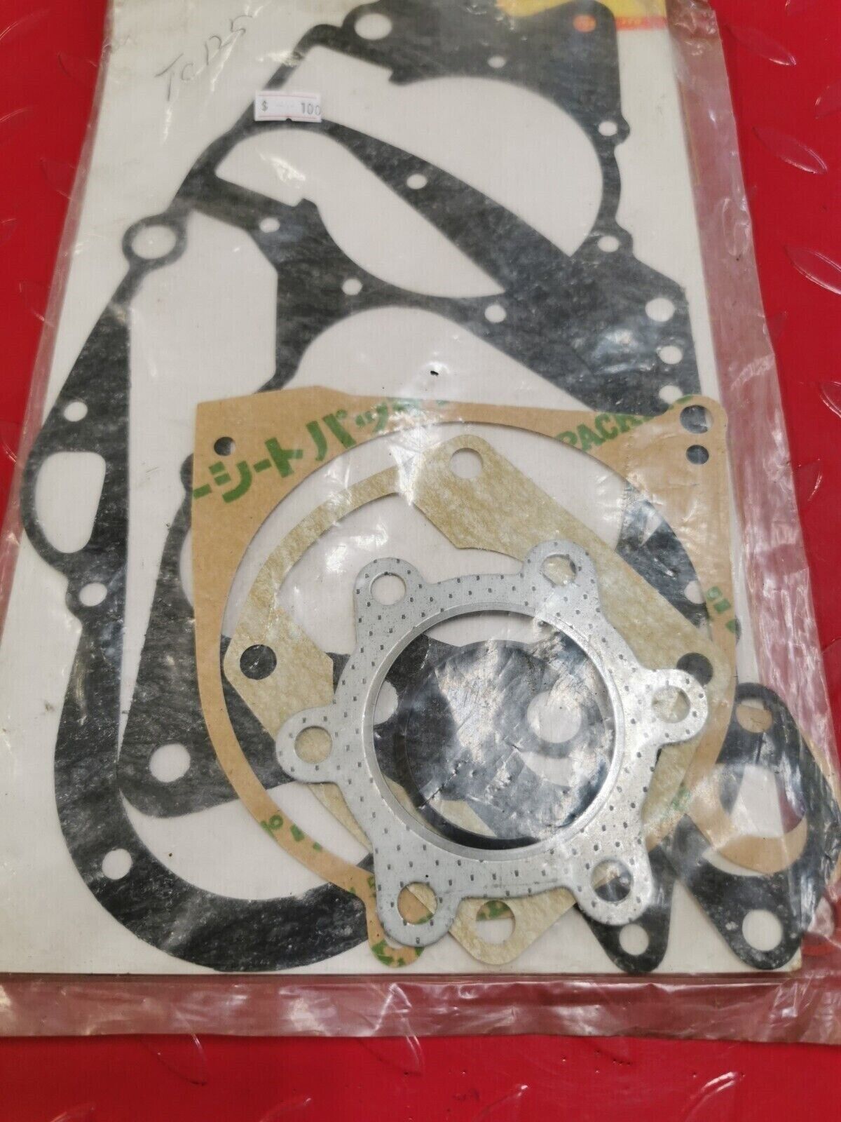 NOS Suzuki TC125 1976 1977 TOP GASKET SET KIT 11400-28870 11400-28871 S1
