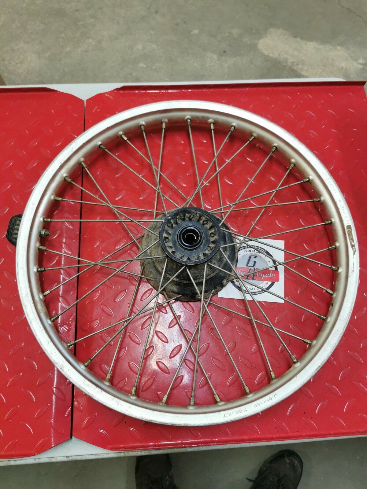 Honda XR200R 1987 Front wheel hub rim 44601-KK0-770