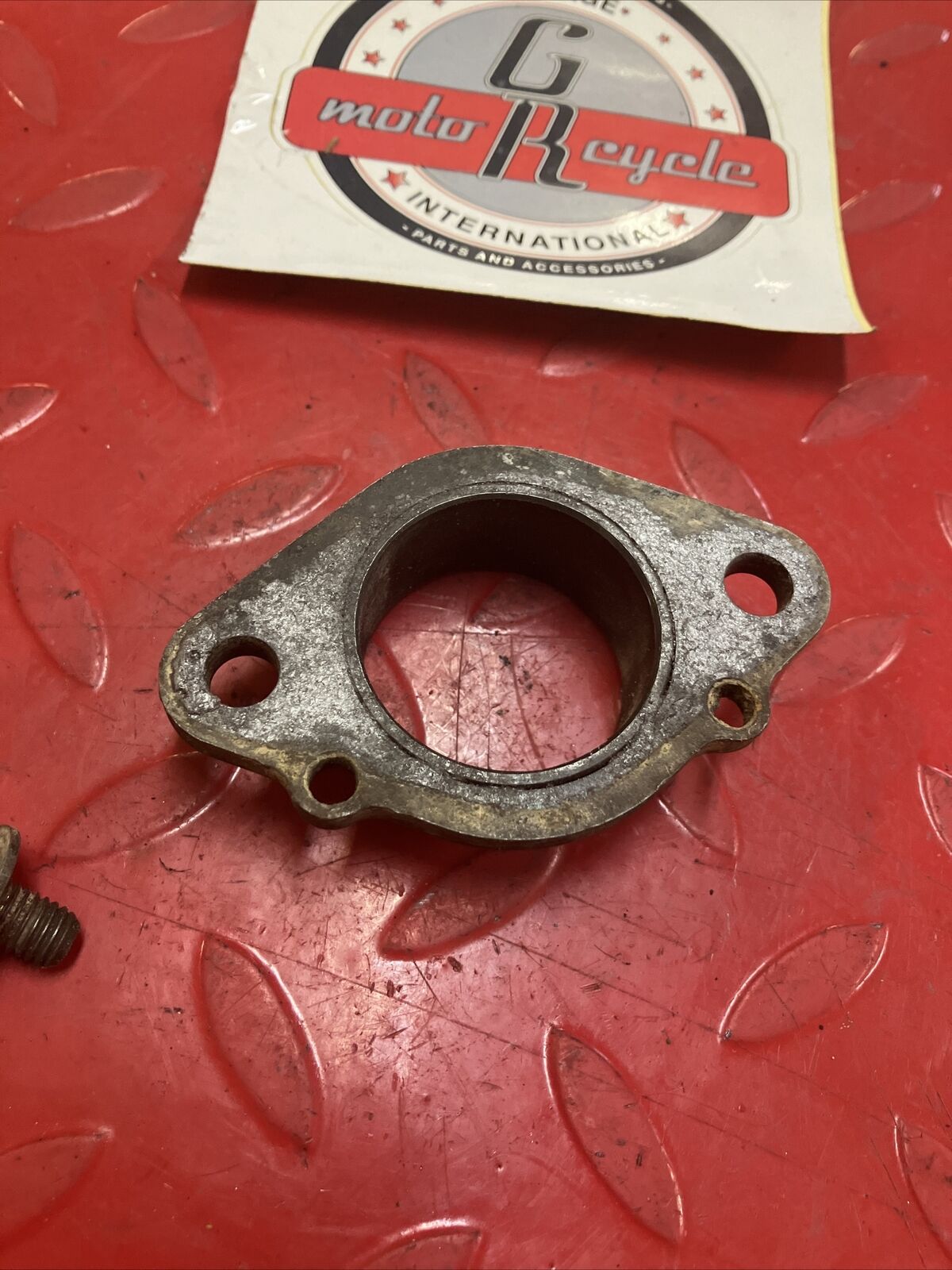 Yamaha YZ125 1986 exhaust manifold flange 1987 1988