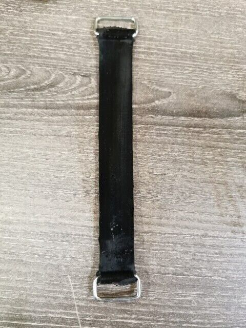 NOS YAMAHA YZFR6 2017 - 2020 JT2 1972 L5TA BATTERY BAND 133-82131-00-00 Y145