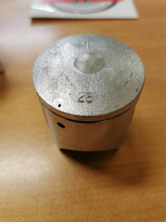 NOS YAMAHA YZ100 YZ125 1976 - 1981 PISTON 1O/S 0.25 3R2-11635-01-00 Y45