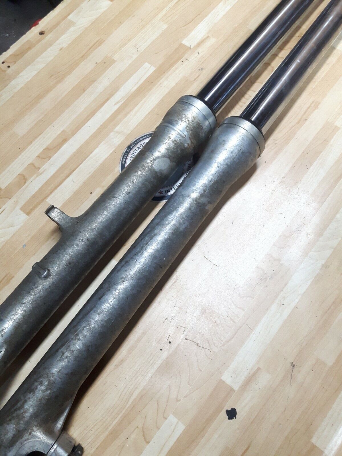 Honda XR250 1980 front fork shock absorber suspension 33100-434-673ZA left right