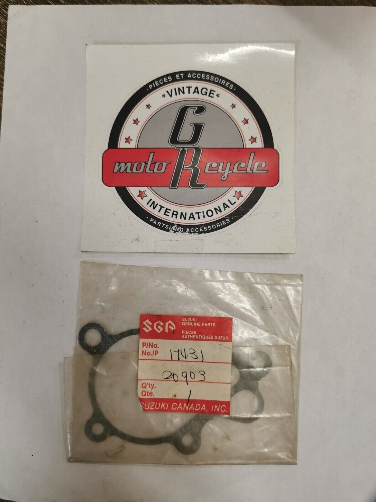 NOS SUZUKI RM80 RM80H 1983 - 1985 GASKET WATER PUMP CASE 174312-0903 S26