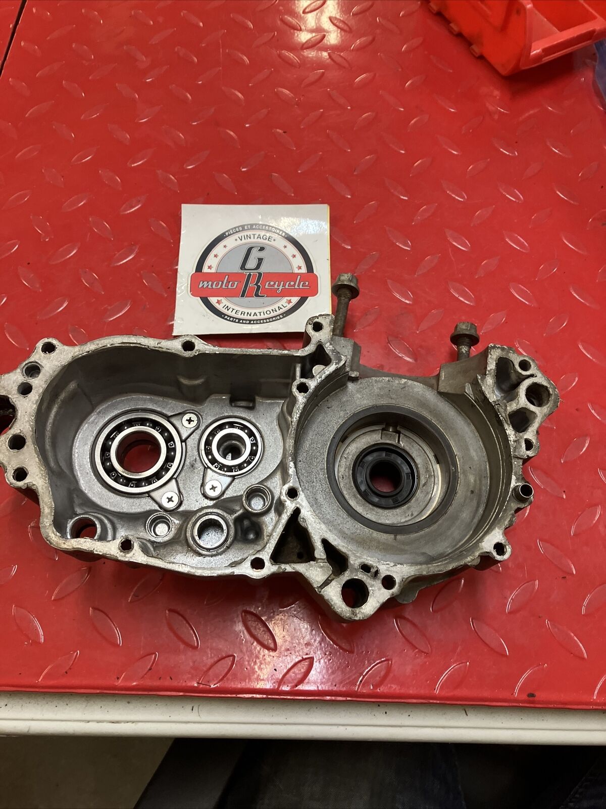 Kawasaki KX250 1999 left crankcase 1998