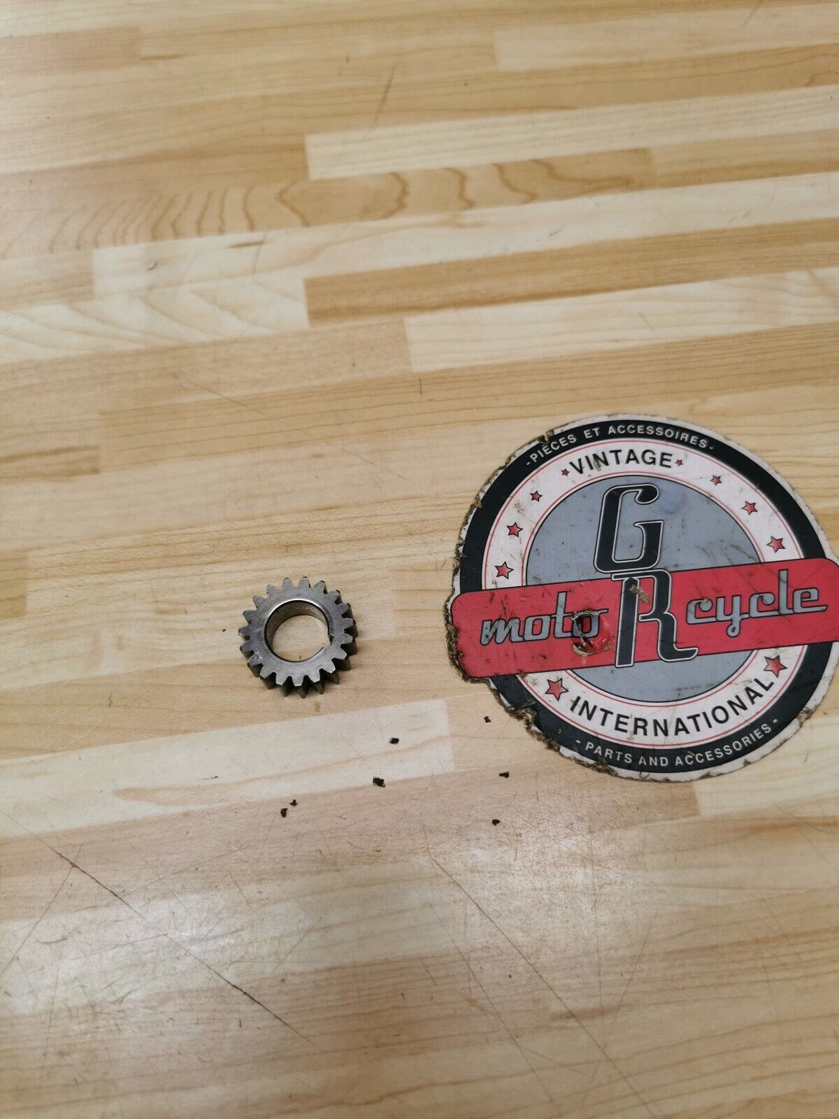 Suzuki RM125 1981 water pump shaft impeller primary gear
