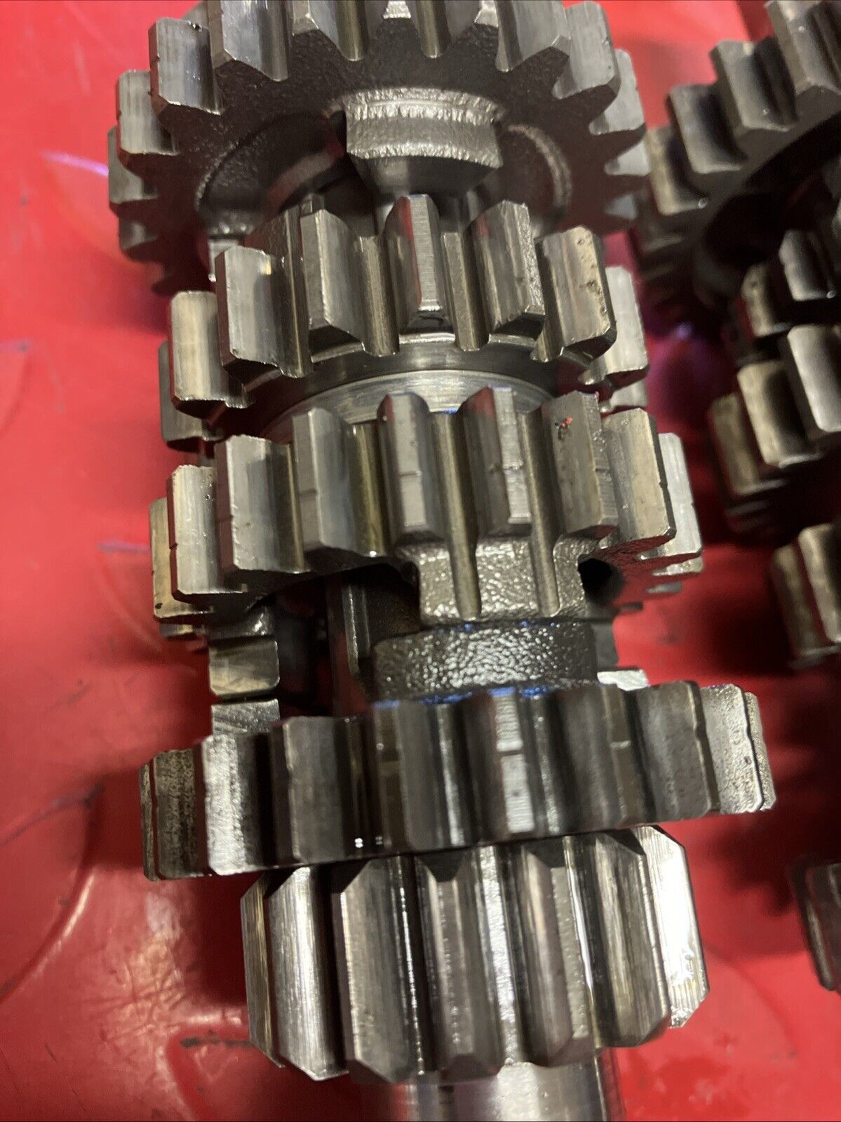 Suzuki RM125 1983 Transmission mainshaft countershaft gear shaft axle