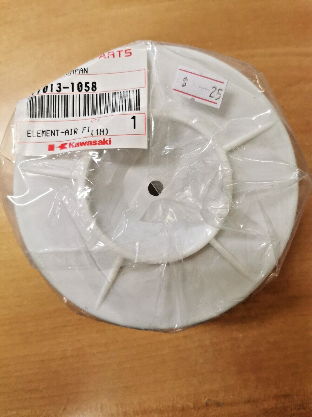 NOS KAWASAKI KZ550 1982 - 1983 ELEMENT AIR 11013-1058 K7