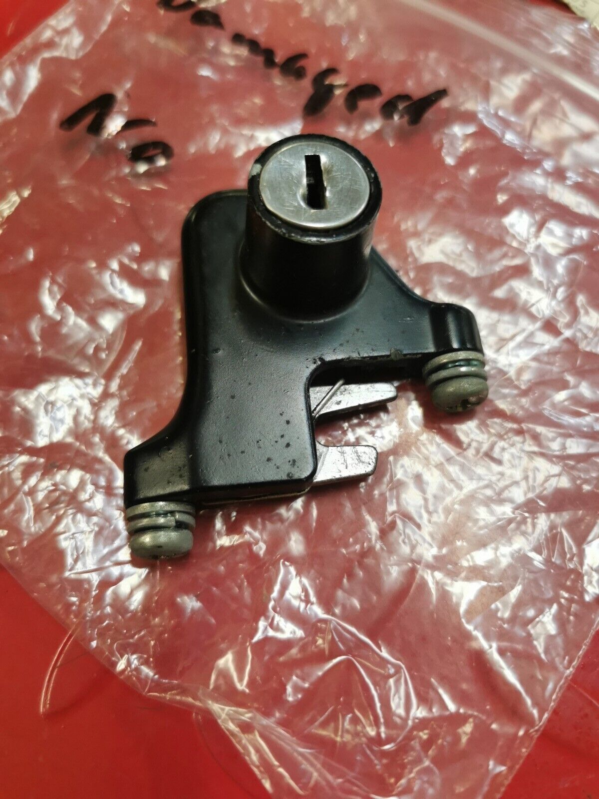 YAMAHA MJ50 1983 NO KY SEAT LOCK ASSEMBLY 5H9-24705-00-00 Y26
