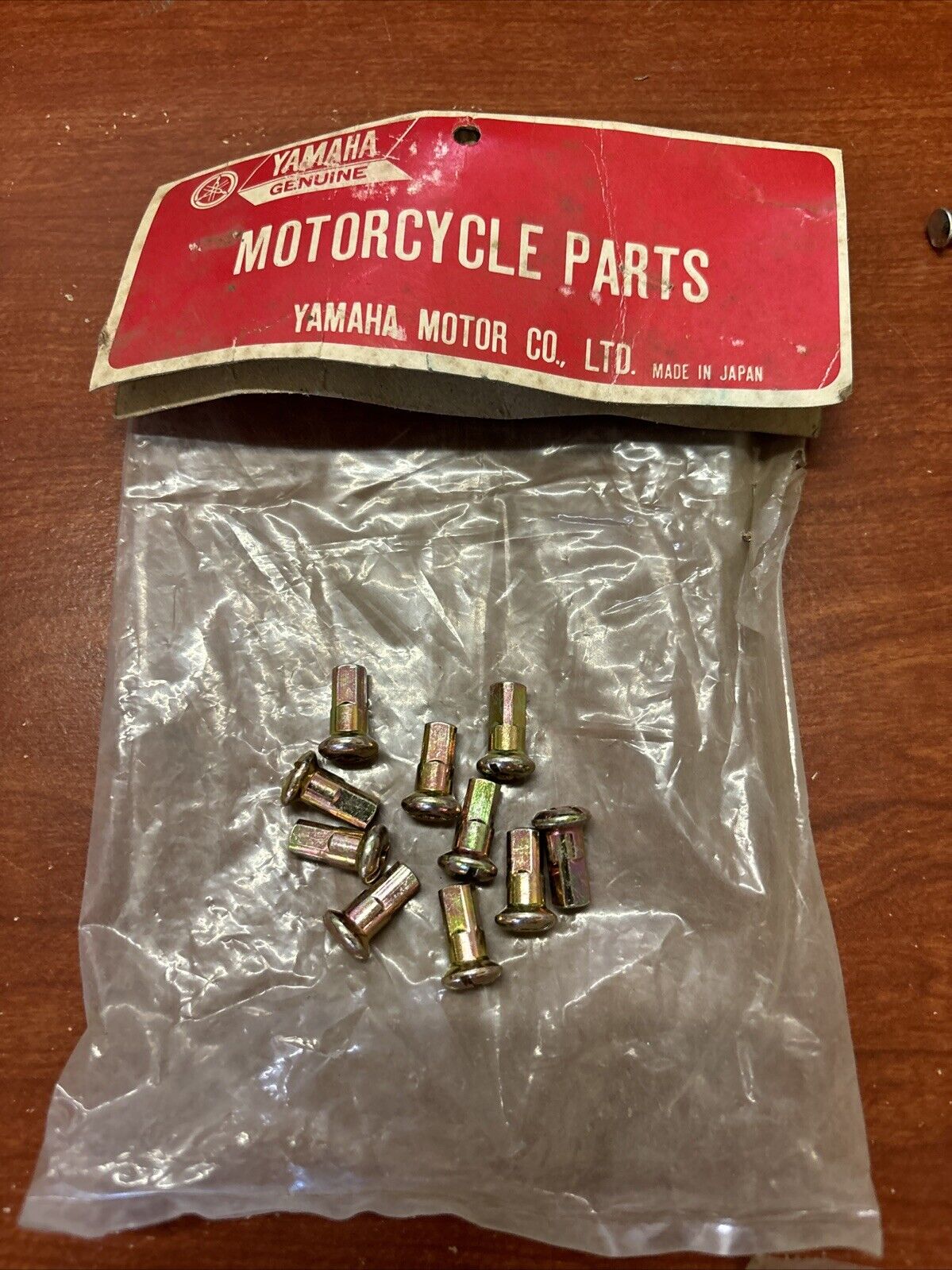 NOS Yamaha TX500 TX650 XS1 XS2 XS500 OUTER SPOKE (10 QTY.) 256-25397-90-00 Y181