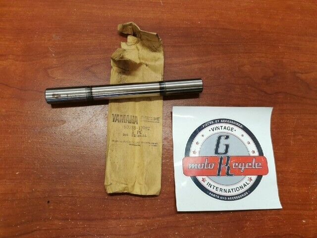 NEW NOS Yamaha DT175 MX125 BUSHING 90389-12002-00 SUB 401-22124-00-00 Y110