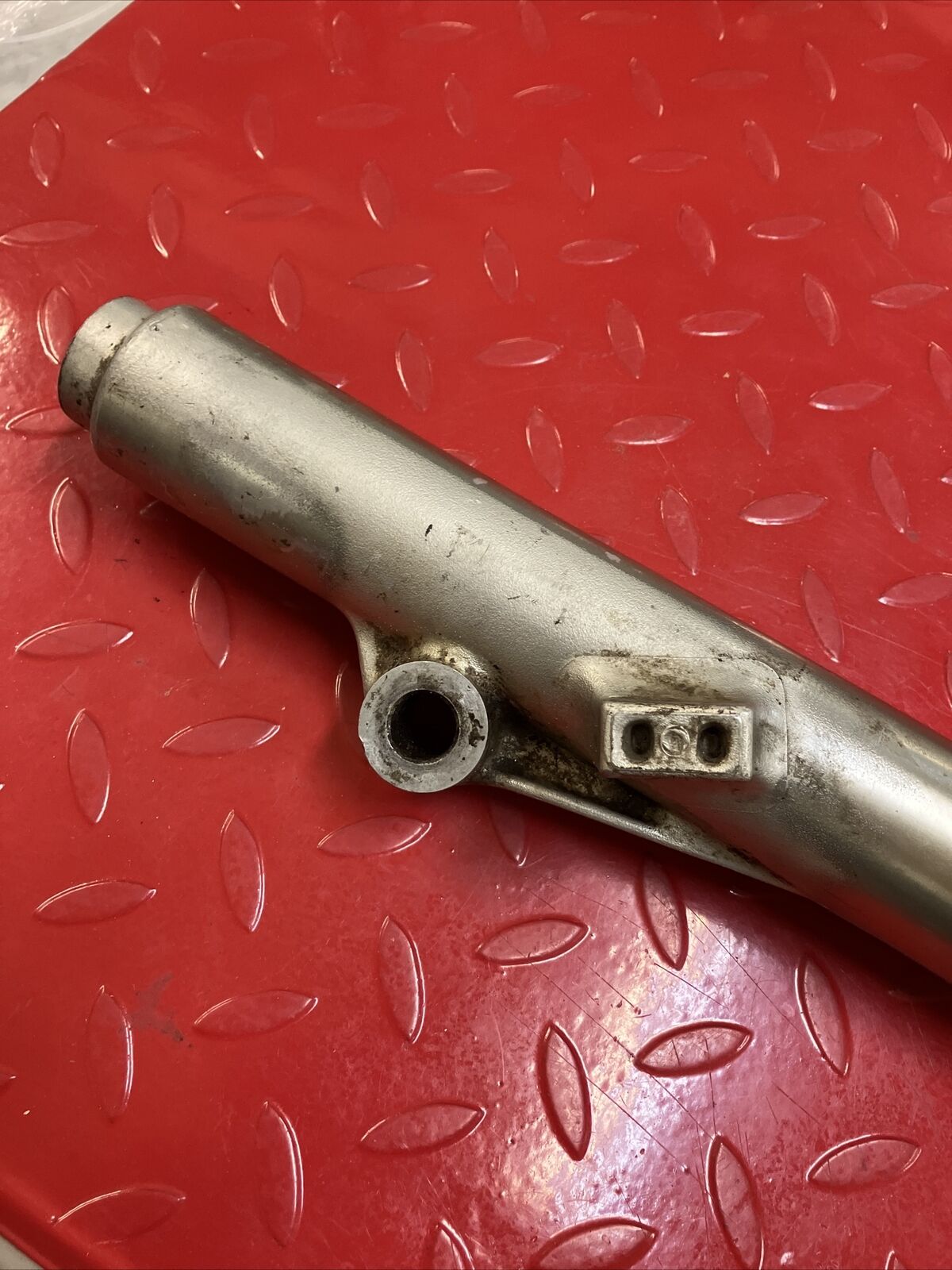 Yamaha YZ125 1981 left side front fork tube cap