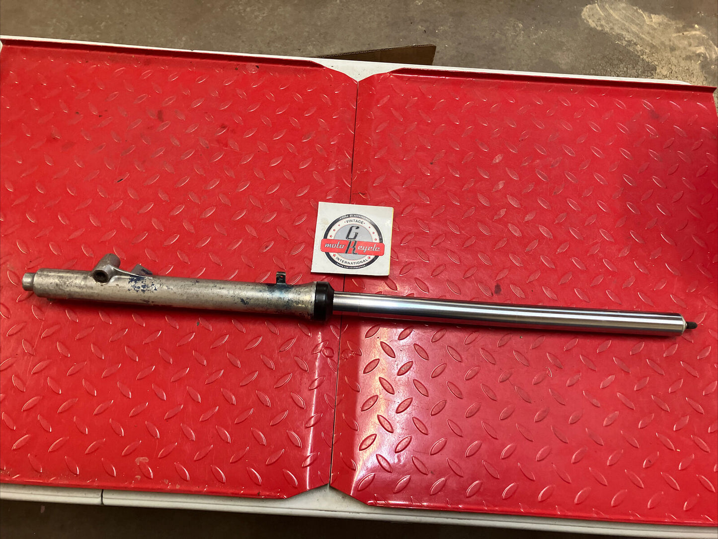 Yamaha YZ80 1984 Left front fork 1985