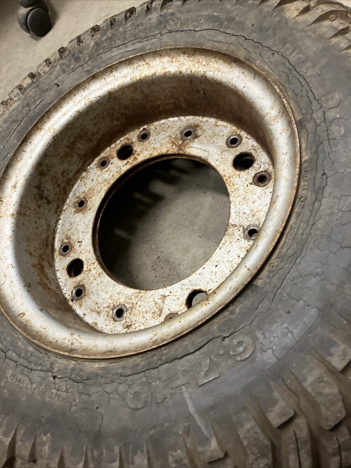 Suzuki RV90 1975 Front rear wheel rim tire 2