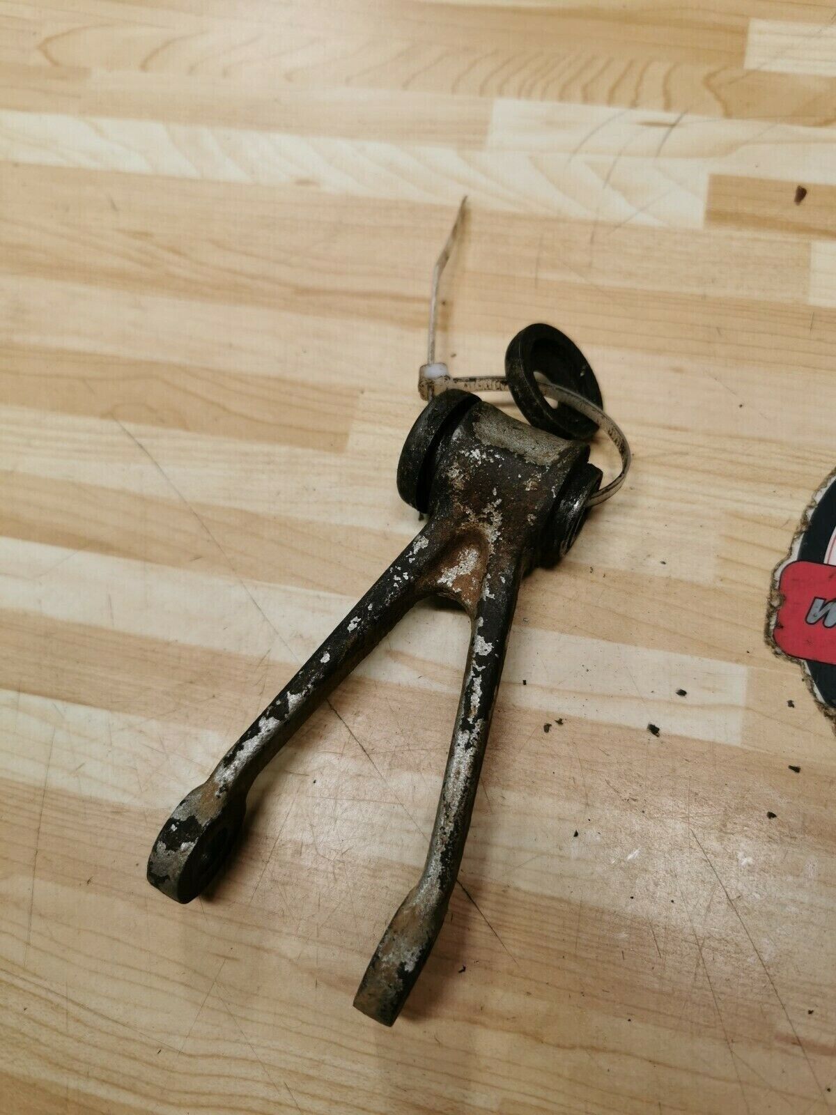 Honda CR80R 1984 swingarm swing arm linkage dog bone connecting rod