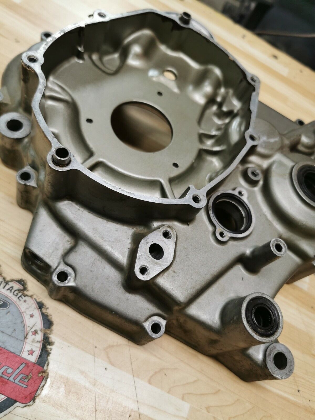 Suzuki DR350 1992 left crankcase crank case