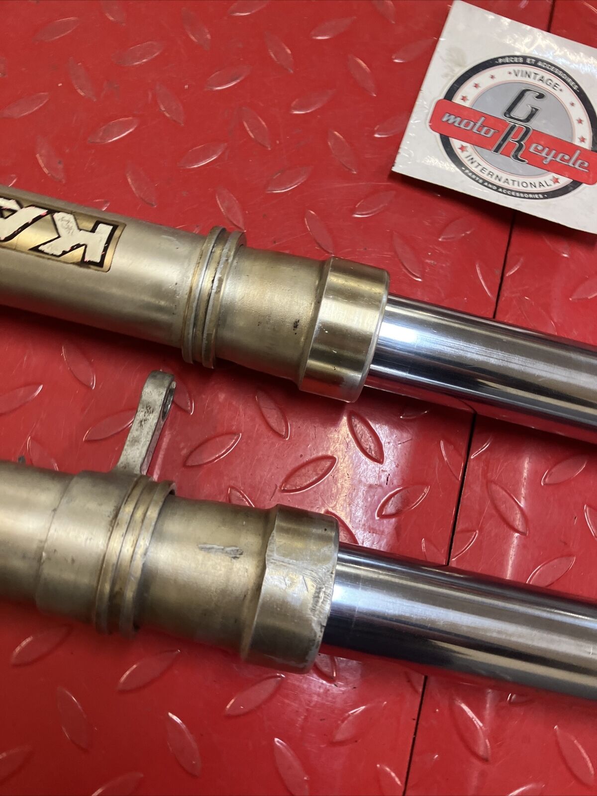 Suzuki RM125 1984 left right front forks