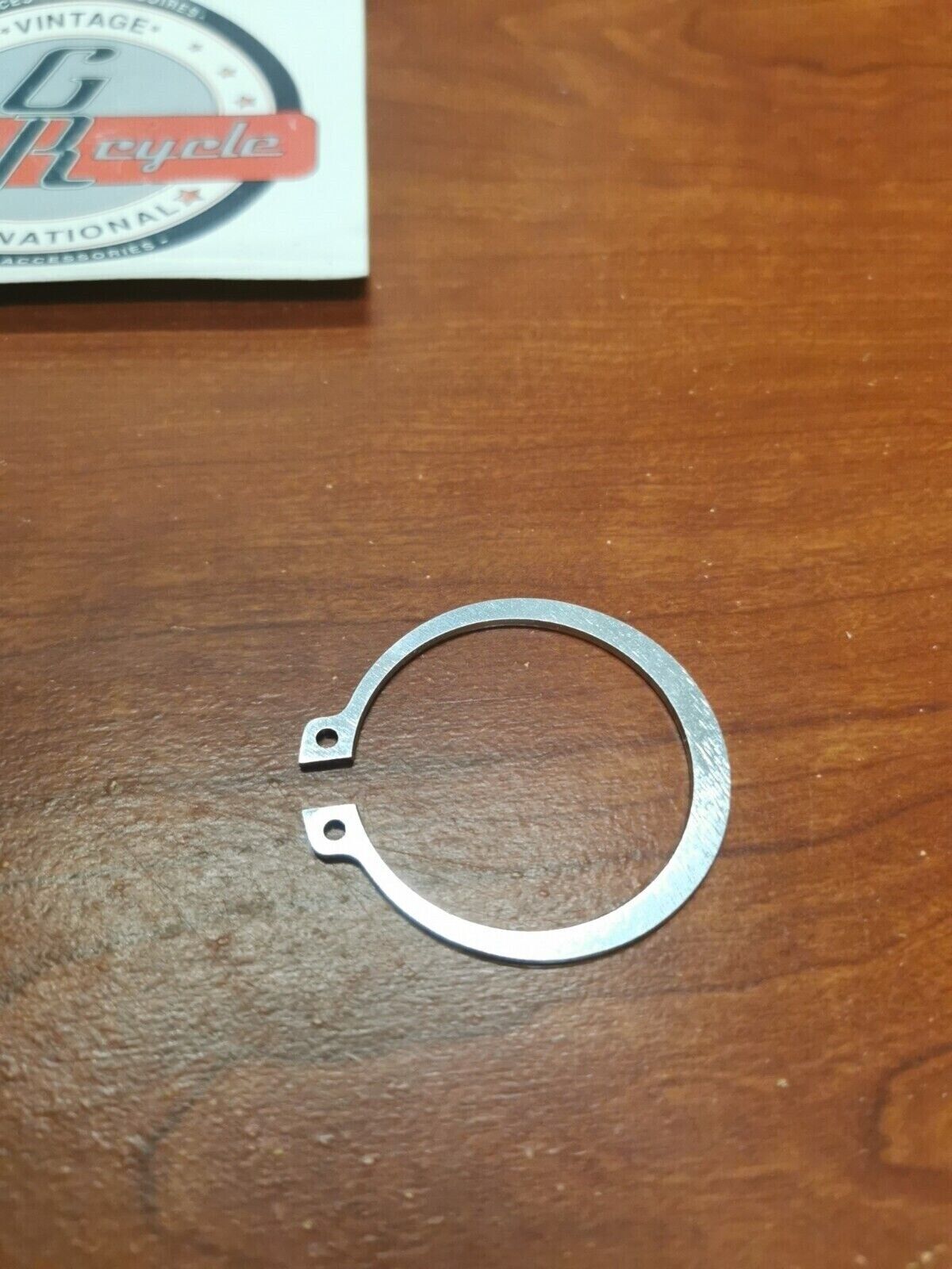 NOS Suzuki MT50 REAR WHEEL CIRCLIP 08331-11458 SUB. 08331-31456 S19