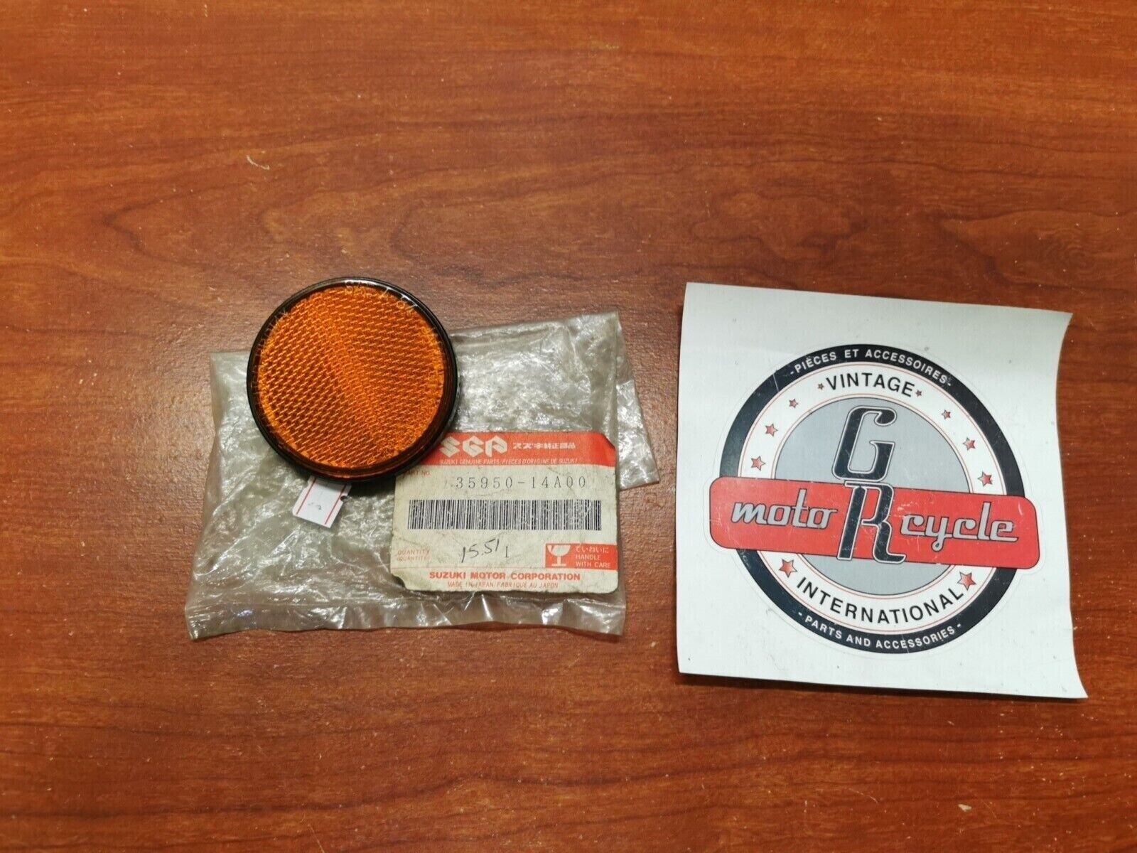 NOS SUZUKI JR50 GSF1200/S REFLEX REFLECTOR 35950-14A00 S30