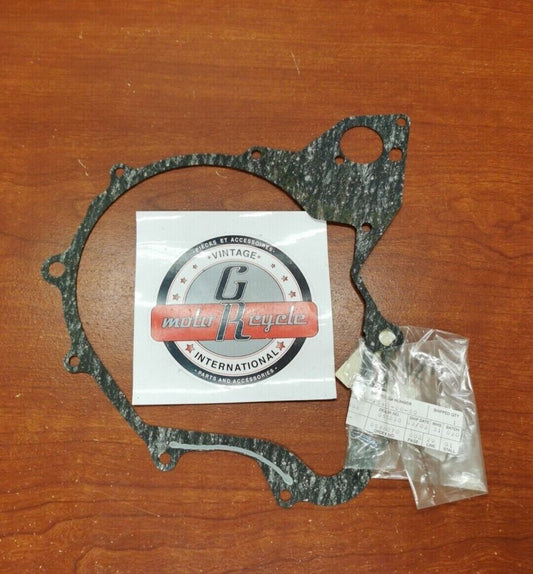NOS Yamaha CRANKCASE COVER GASKET 22U-15451-00-00 SUB. 4VR-15451-00-00 Y94