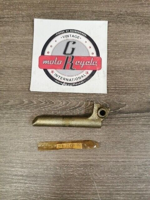 NOS YAMAHA DS7 R5 R5B RD250 RD350 1973 - 1975 FOOT REST 278-27451-00-00 Y191