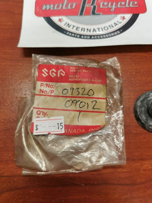 NOS Suzuki ALT125 ALT185 GS550 LT160 CUSHION 09320-09012 S20