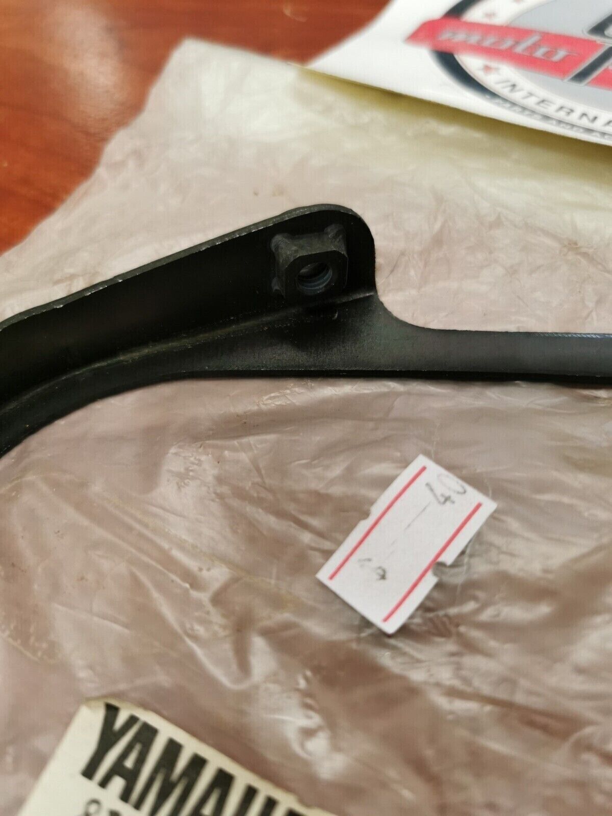 NOS Yamaha PZ480 EC340 ET340 ET400 BRACKET 8V0-23878-00-00 Y93