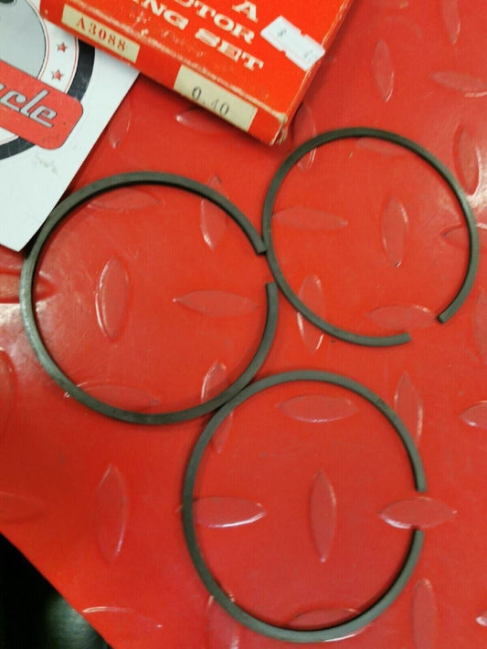 NOS  Rocky  BSA Victor   Piston Rings Set 0.40   A3088 A3
