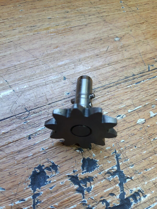 Kawasaki KX250F 2009 oil pump shaft gear 2004 - 2009