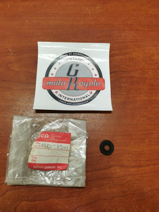 NOS Suzuki RM50 RM80 RM100 RM125 RM250 TS250 CUSHION 09320-09003 S20